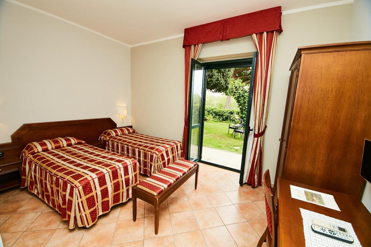 Hotel Vulci Montalto di Castro Kültér fotó